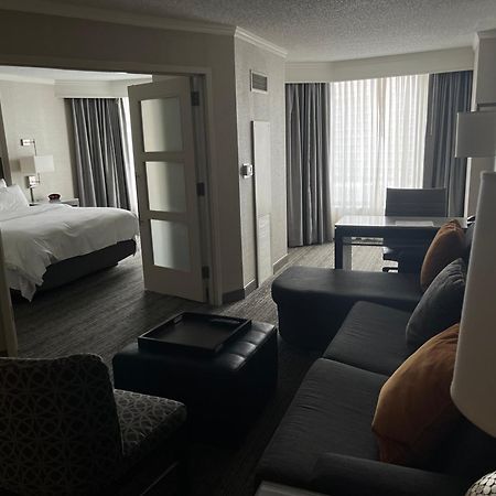 Chicago Marriott Suites O'Hare Rosemont Exterior foto