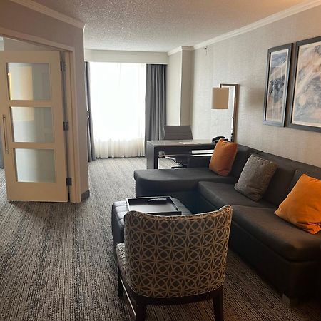 Chicago Marriott Suites O'Hare Rosemont Exterior foto