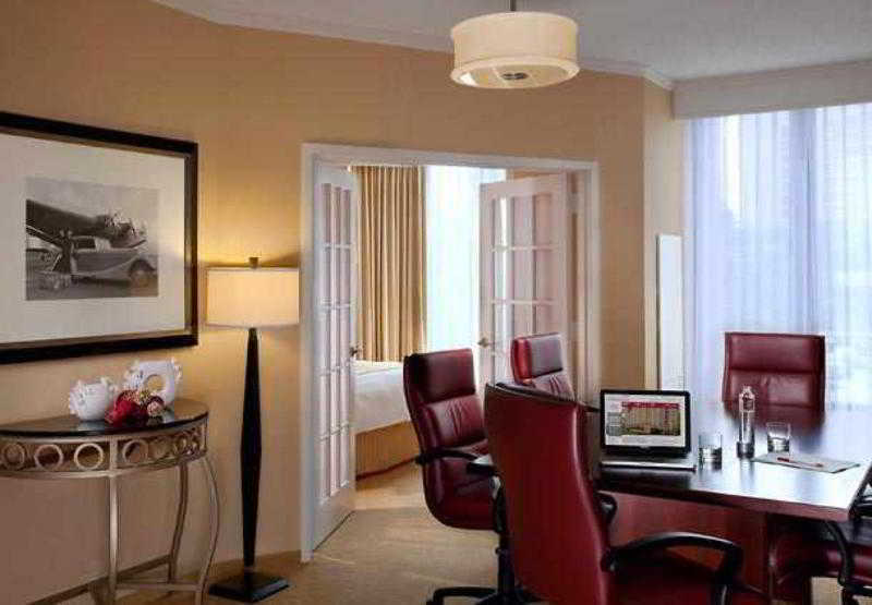 Chicago Marriott Suites O'Hare Rosemont Exterior foto