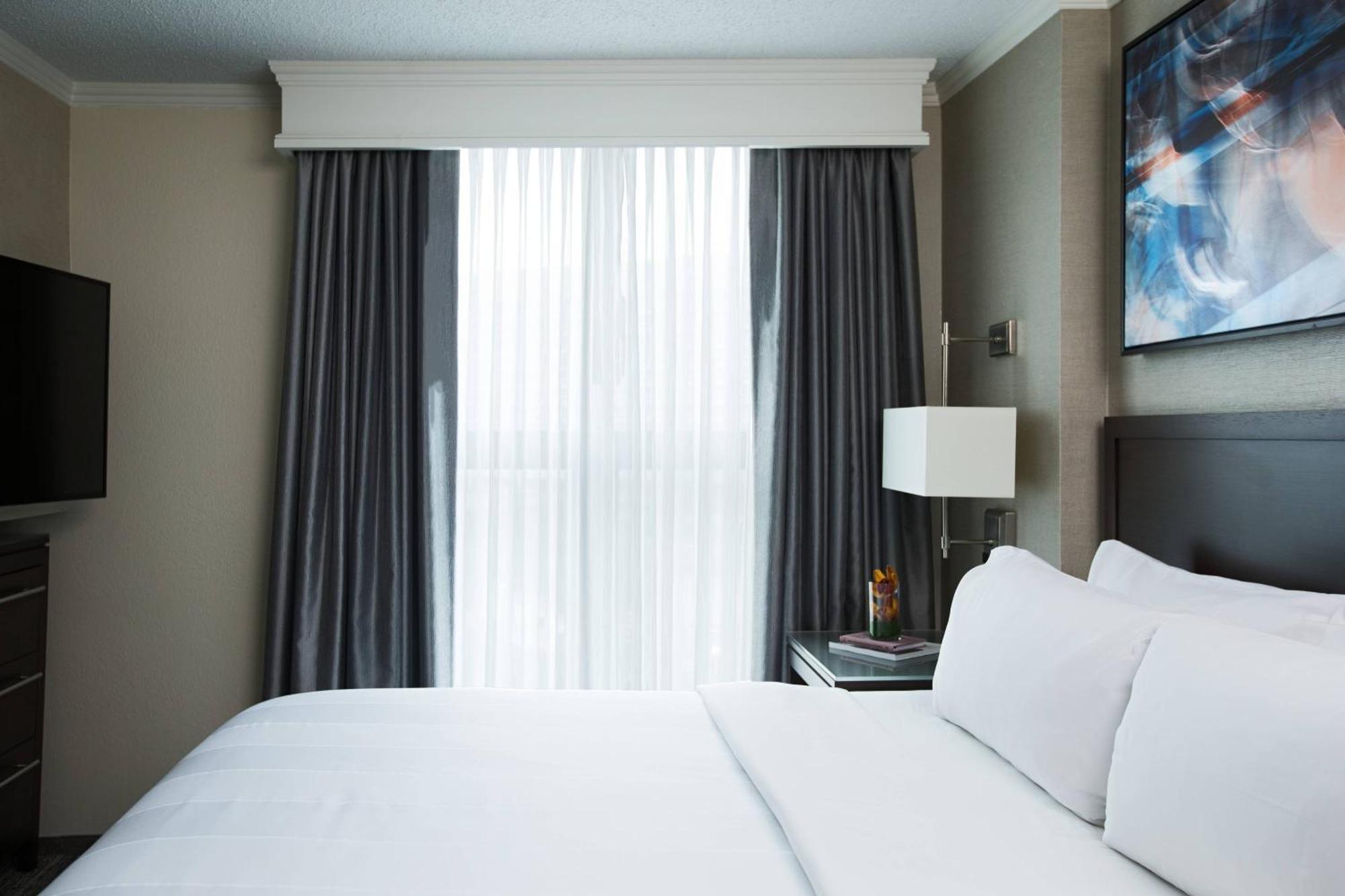 Chicago Marriott Suites O'Hare Rosemont Exterior foto