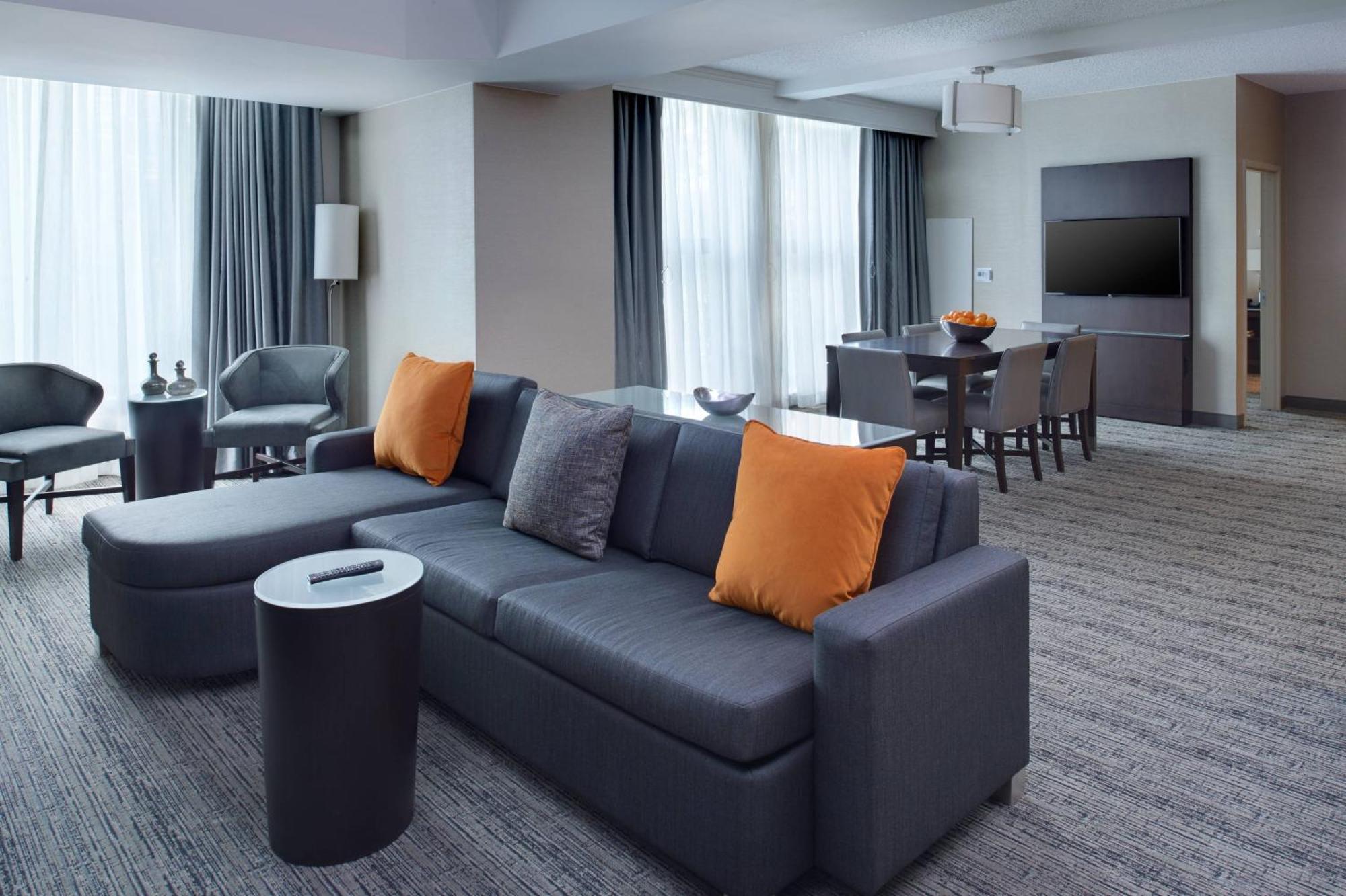 Chicago Marriott Suites O'Hare Rosemont Exterior foto