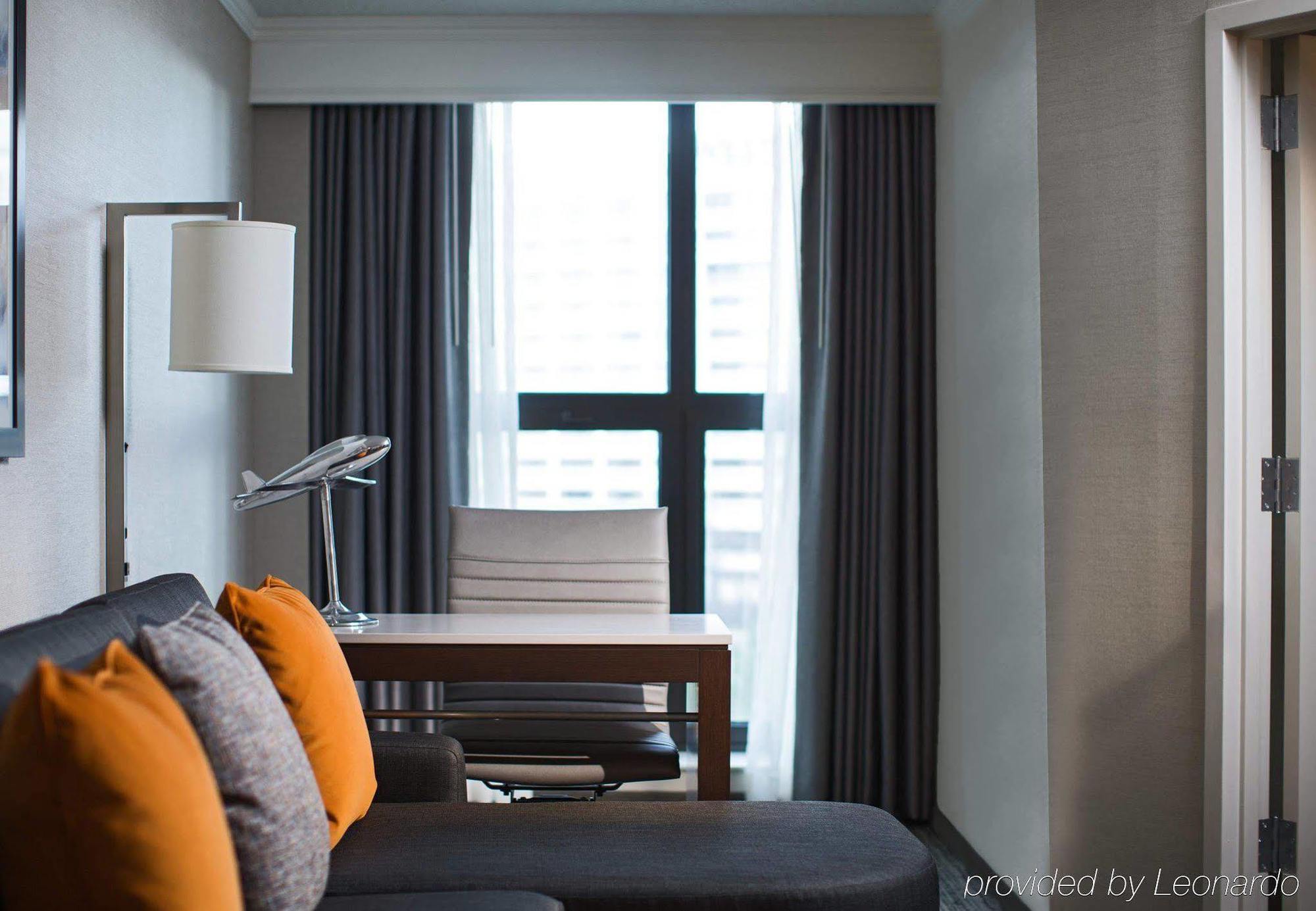 Chicago Marriott Suites O'Hare Rosemont Exterior foto
